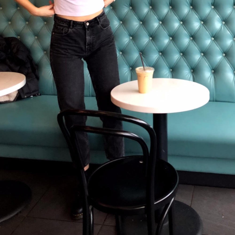 ZARA BLACK MOM JEANS